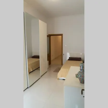 Modern Apartment In The Heart Of Sliema Steps From The Seafront Exterior photo